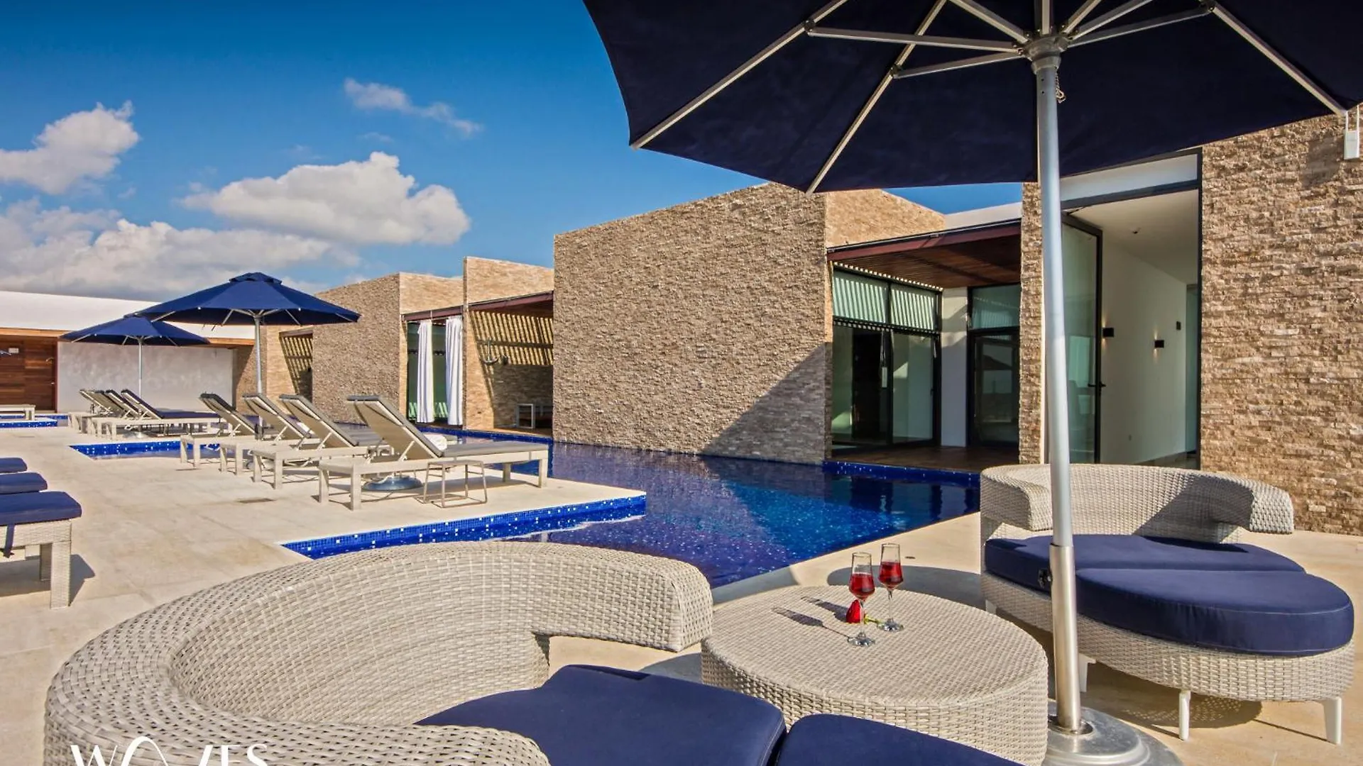 1 Br. With Private Jacuzzi And Rooftop Pool Playa del Carmen Apartment